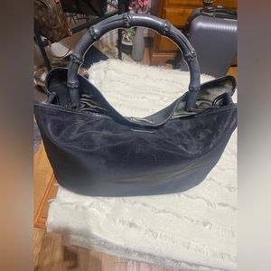 Vintage Gucci mesh tote black comes with pouch